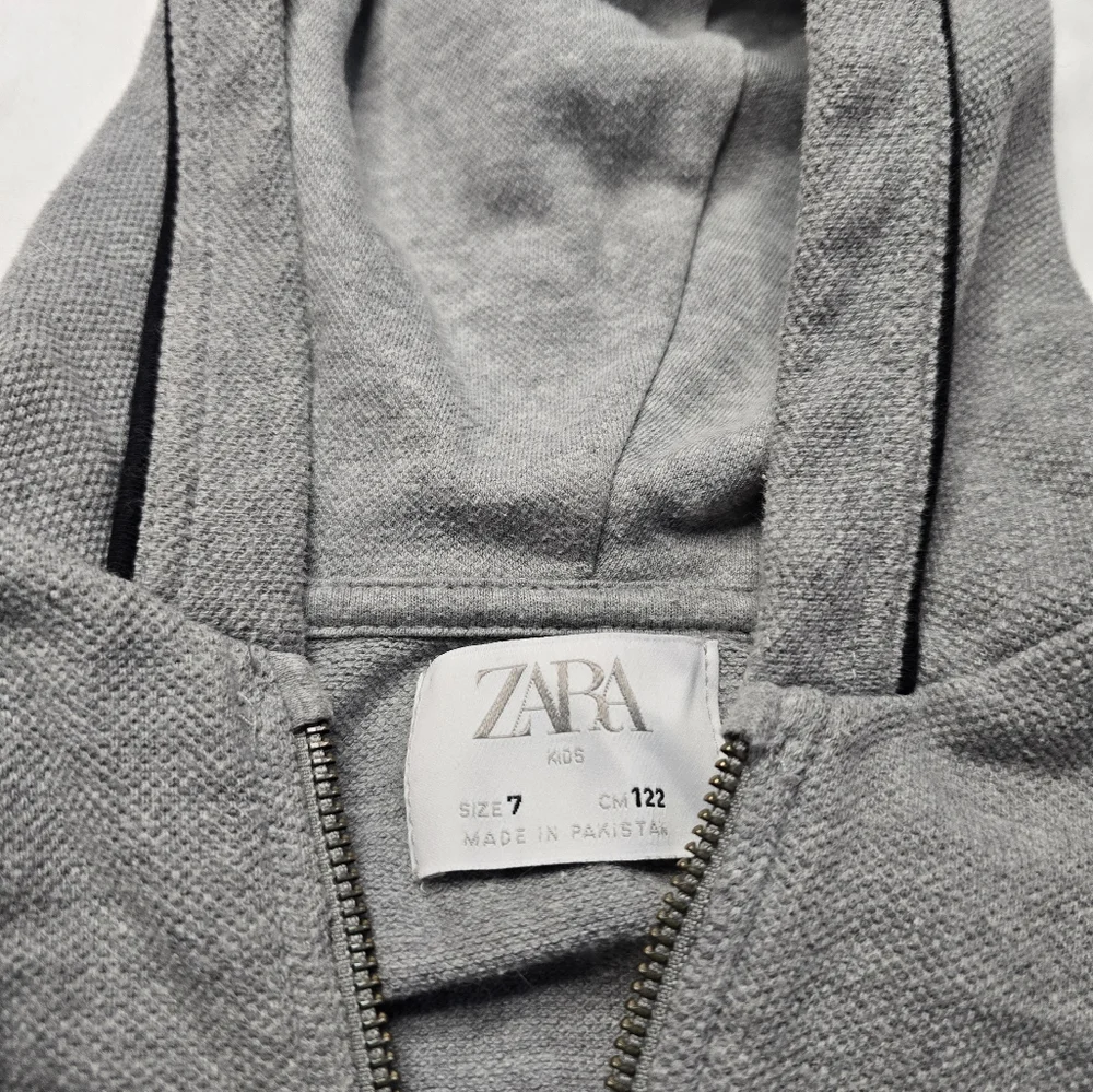 Zara kids zip up hoodie grey size 7